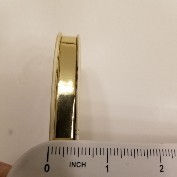 NIP Too Faced Let It Snow Globe “Holiday Angel” Eye/Face Makeup Palette - Picture 7 of 11